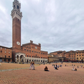 VF 24 oeffentliche Fotos